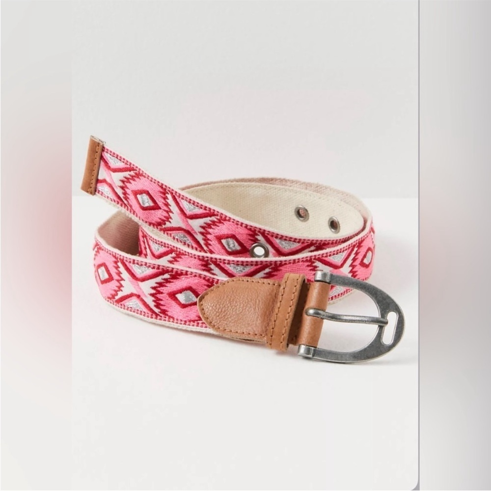 Free people moving to mars printed belt Small/Medium